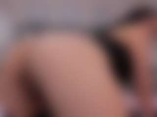 Live cam show with amelia-13 - Lactating on intimatelivegirls.com