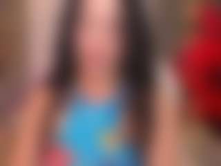 Live cam show with Carolyn-collins - Petite Teen (18+) on Camsoda