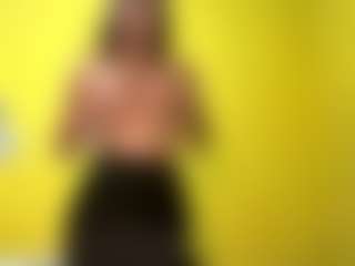 Live cam show with DanielaBaibak - Bisexual on Mixed Magazine Live