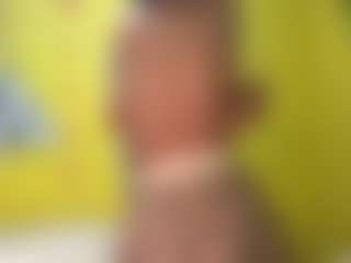 Live cam show with DanielaBaibak - Moaning on liverealitysex.com