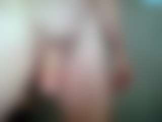 Kushbombz's Live Sex Cam Show