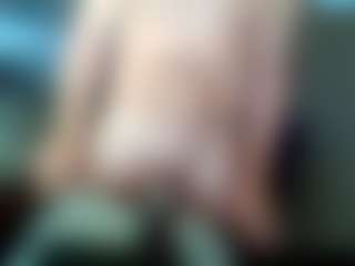 Kushbombz's Live Sex Cam Show