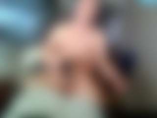 Kushbombz's Live Sex Cam Show