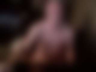 Kushbombz's Live Sex Cam Show