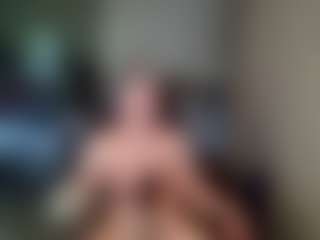 Kushbombz's Live Sex Cam Show
