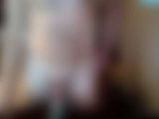 Kushbombz's Live Sex Cam Show