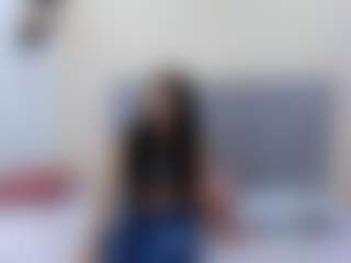 Live cam show with mahyolen - Bikini on CamClone