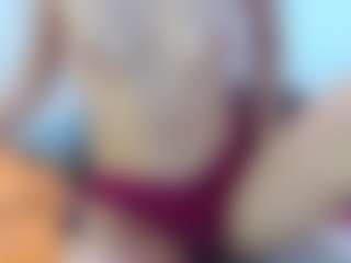 Live cam show with MaryanLit - Big Ass on StripNow
