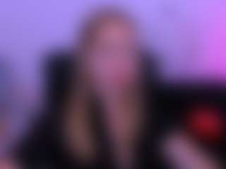 Live cam show with olivia-kit - Striptease on Free Soda