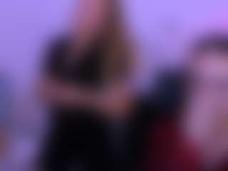 Live-Cam-Show mit olivia-kit - Striptease auf Camsoda