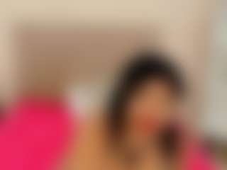 Live cam show with PlusSizeGoddess - Double Penetration on Hubzter Live