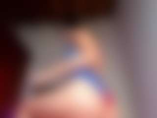 Live cam show with yensy-hott - Student on TeamSkeetLive