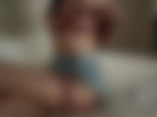Live cam show with BeaPeria - Bikini on StripNow