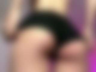 Live cam show with BeaPeria - Erotic Dance on intimatelivegirls.com