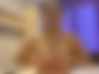Live cam show with Hiko - Average on TeamSkeetLive