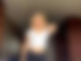 DeliaButkowski's Live Sex Cam Show