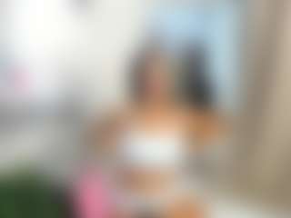 Eva-luxx MILF webcam performer live streaming