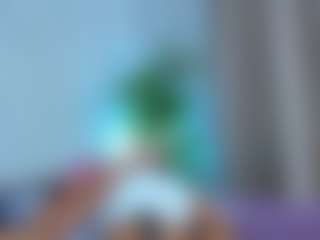 Eva-luxx MILF webcam performer live streaming