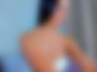 Live cam show with Eva-luxx - Spy MILF on SmokeAndPoke