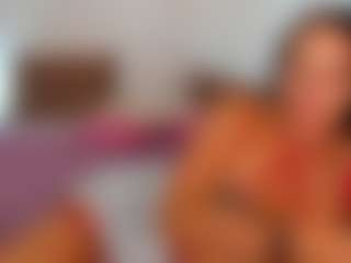 Eva-luxx MILF webcam performer live streaming