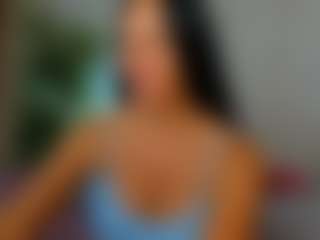 Live cam show with Eva-luxx - Facial Piercings on AdultVida.com