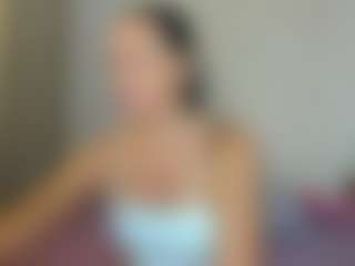 Live cam show with Eva-luxx - Athletic Middle Aged on Hubzter Live