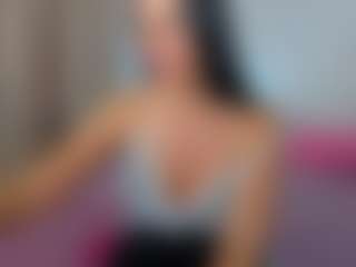 Live cam show with Eva-luxx - Athletic on Camming Site