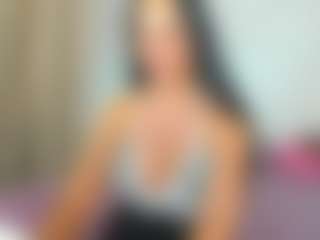 Live cam show with Eva-luxx - Joi on madthumbs