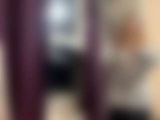 GlaydsDibiasi's Live Sex Cam Show