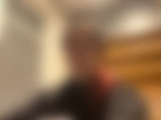 Live cam show with GlaydsDibiasi - College on Camsoda