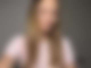 Live cam show with Eve - Smoking on madthumbs