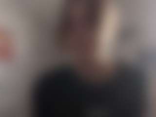 Lora's Live Sex Cam Show