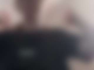 Lora's Live Sex Cam Show