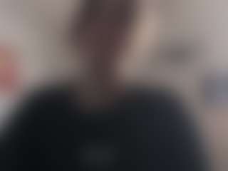 Lora's Live Sex Cam Show