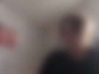 Lora's Live Sex Cam Show