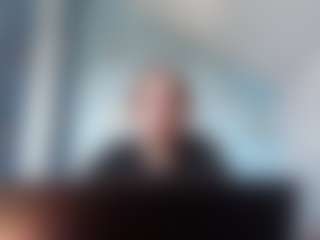 Live cam show with Lora - Average on SinfulBabes