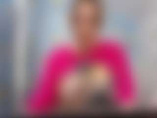 Live cam show with Lora - Moaning on Camsoda