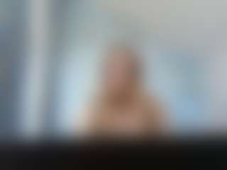 Lora's Live Sex Cam Show