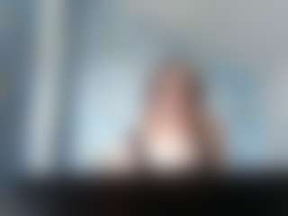 Live cam show with Lora - Moaning on Cam Slut