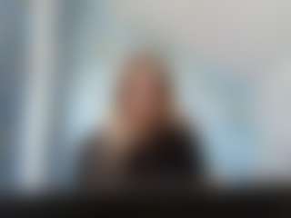 Live cam show with Lora - Average on sexylive.show