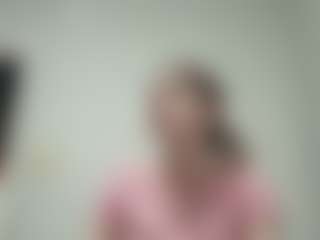 Live cam show with Lora - Bedroom on xxxlivecams.org