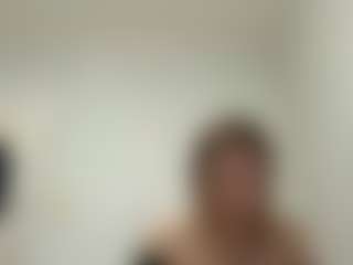 Live cam show with Lora - Average on slutload