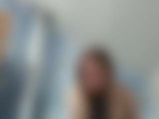 Live cam show with Lora - College Teen (18+) on Camsoda