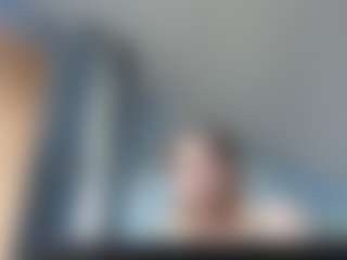 Lora's Live Sex Cam Show