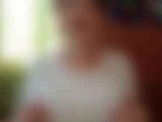 Live cam show with LyndsayDazzi - Lush Brown Hair on Uber Horny