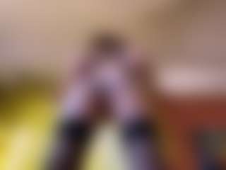 Live cam show with LyndsayDazzi - Thick on Uber Horny