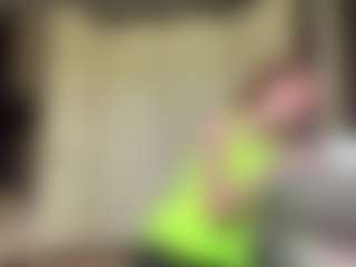 Live cam show with NicolleKoth - Fingers on Gym Cam Girls