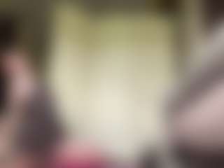 Live cam show with NicolleKoth - Petite on CamwithHer
