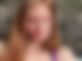 Live-Cam-Show mit NicolleKoth - Striptease auf Camsoda