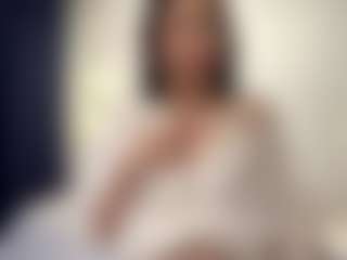 RosalineWainright's Live Sex Cam Show